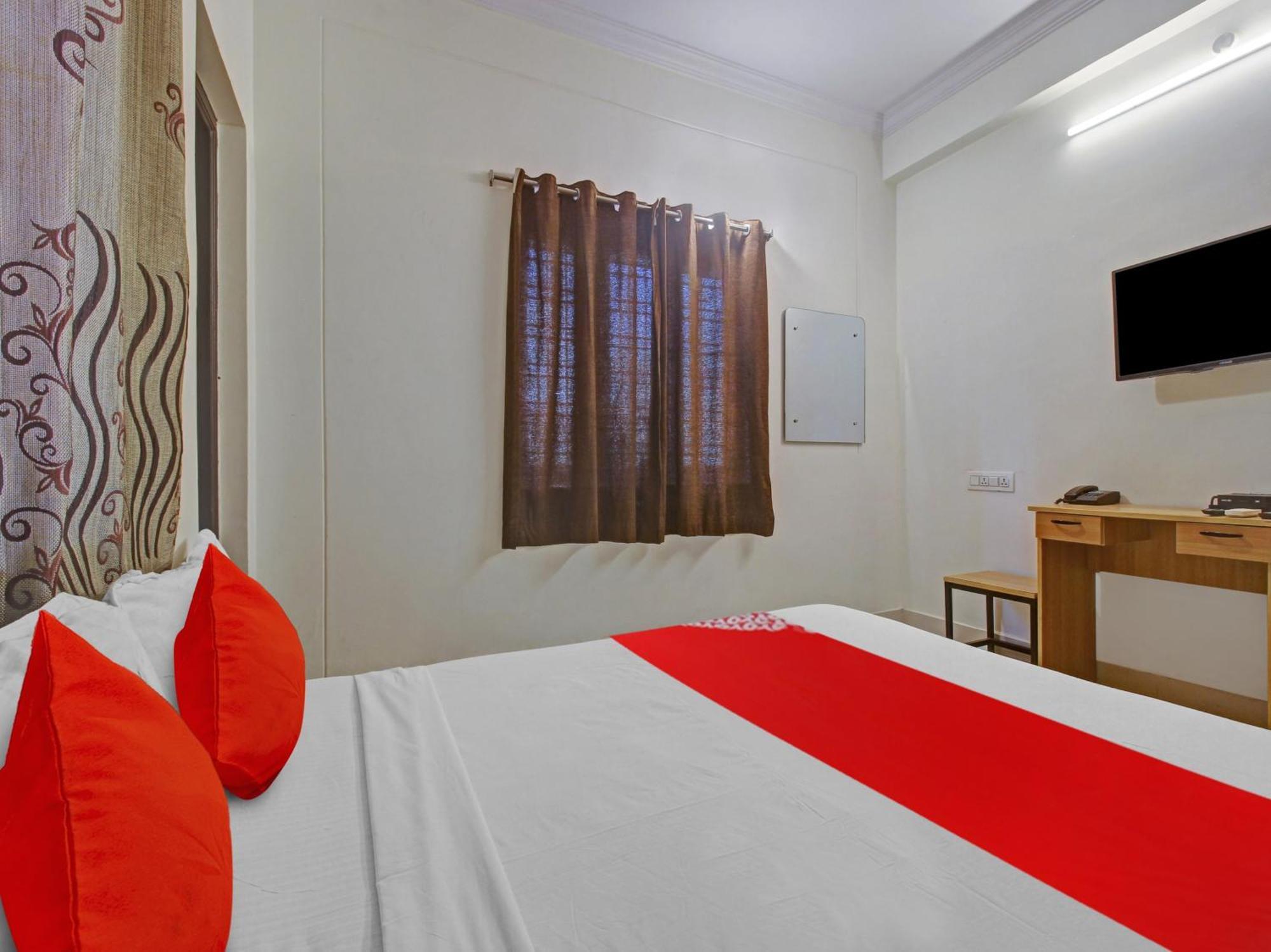 Hotel O Svr Silver Key Lingampalli 外观 照片