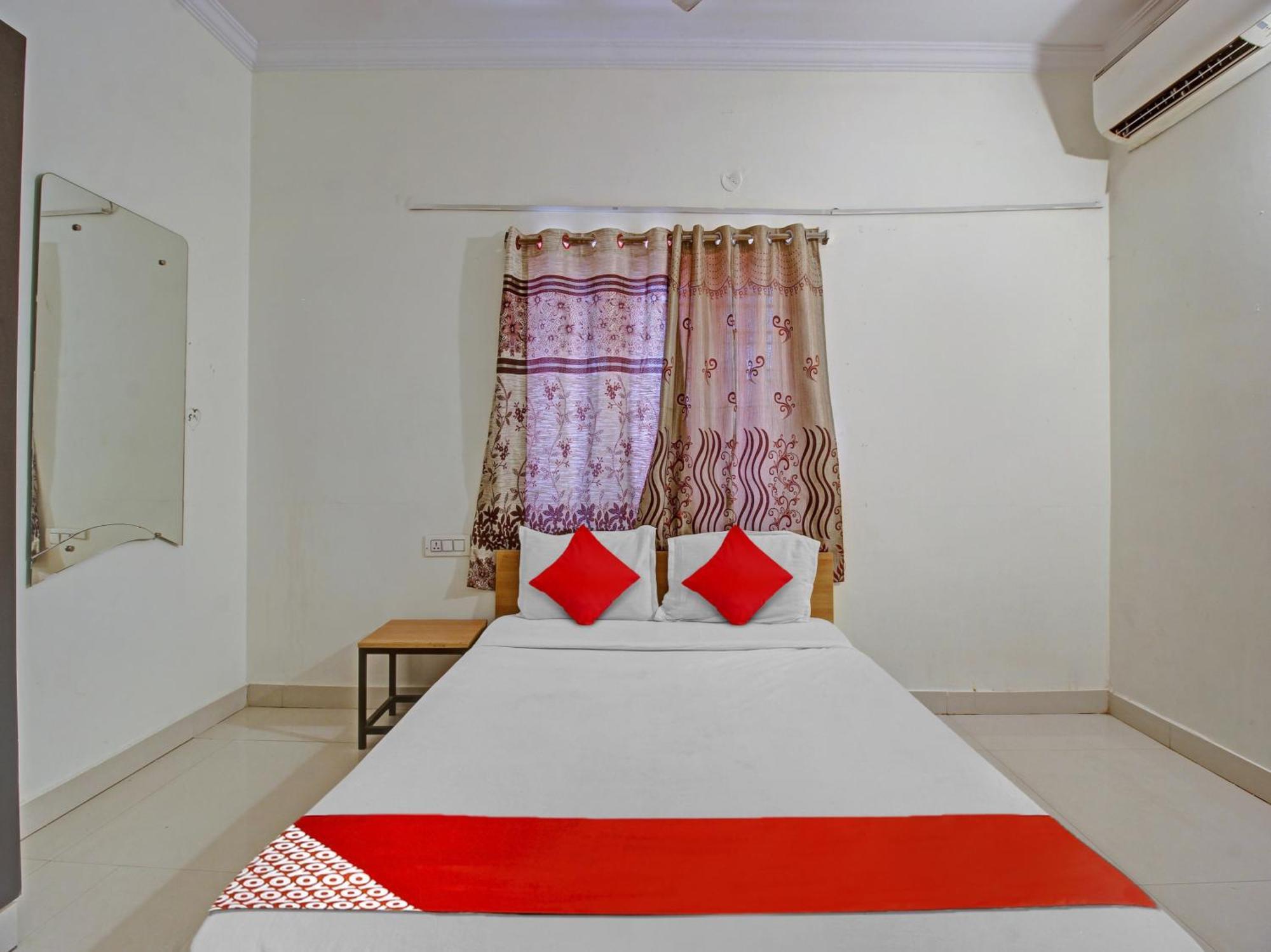 Hotel O Svr Silver Key Lingampalli 外观 照片